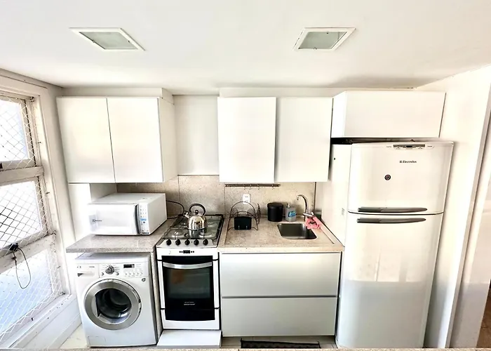 Flat Bem Localizado, Espacoso E Infraestrutura Completa