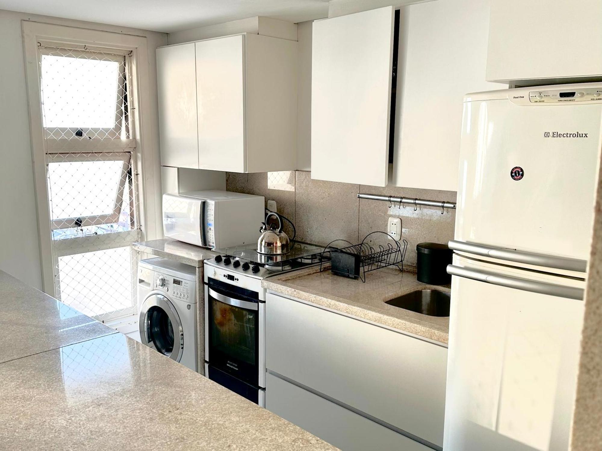 Apartment Flat Bem Localizado, Espacoso E Infraestrutura Completa